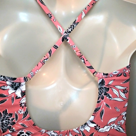 Kona Sol Black & White Floral Print Mauve Medium Coverage One-Piece Swimsuit - Picture 9 of 15